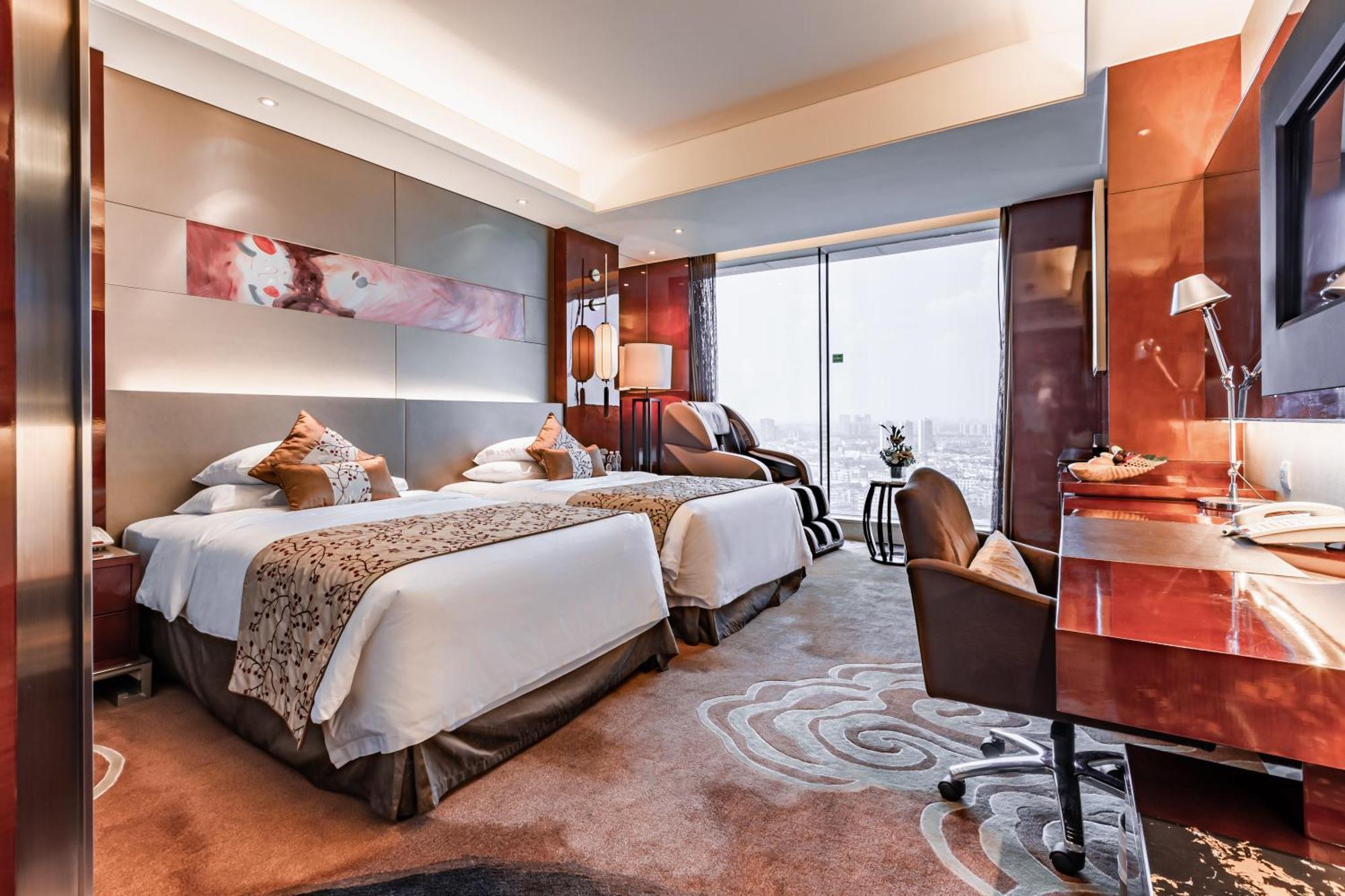 Felton Grand Hotel Чънду Екстериор снимка