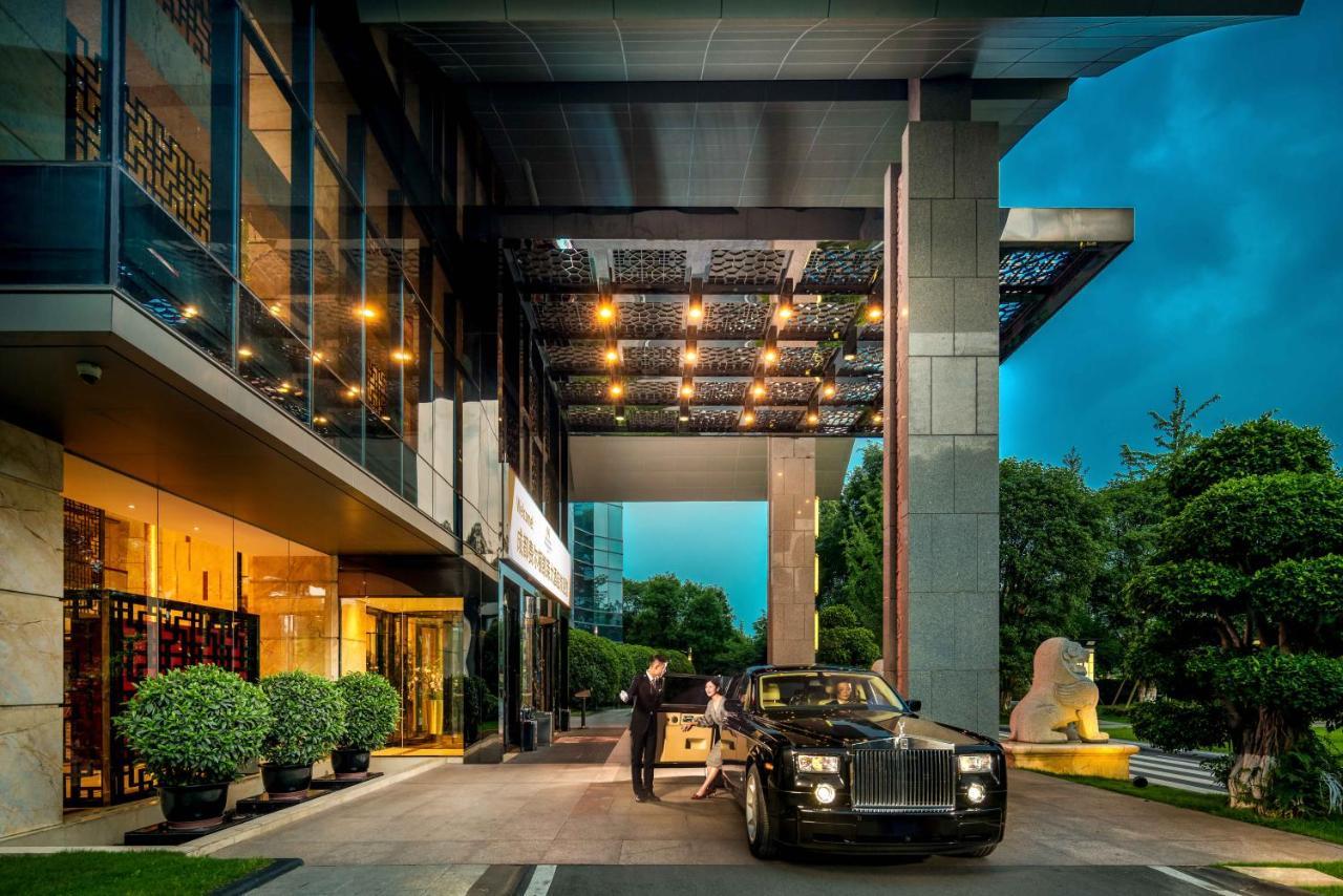 Felton Grand Hotel Чънду Екстериор снимка