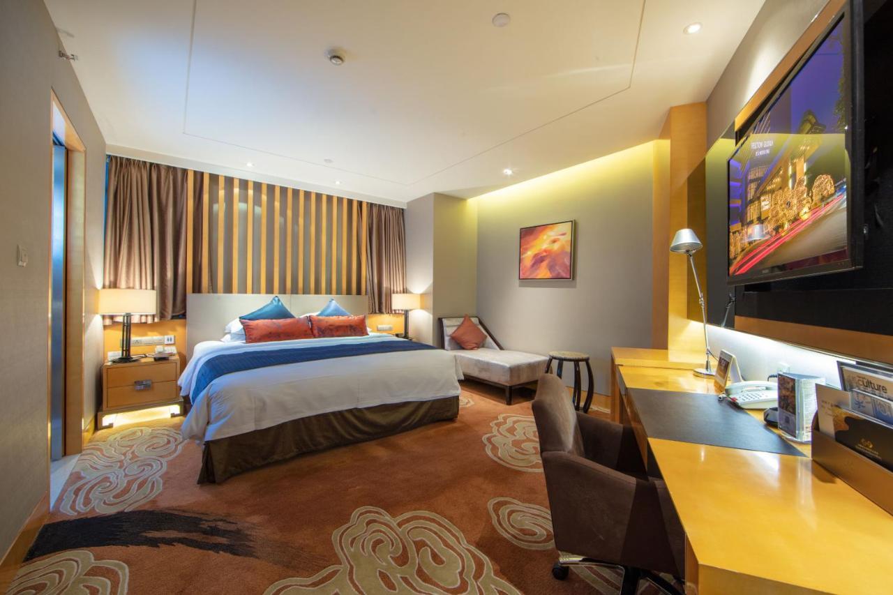 Felton Grand Hotel Чънду Екстериор снимка